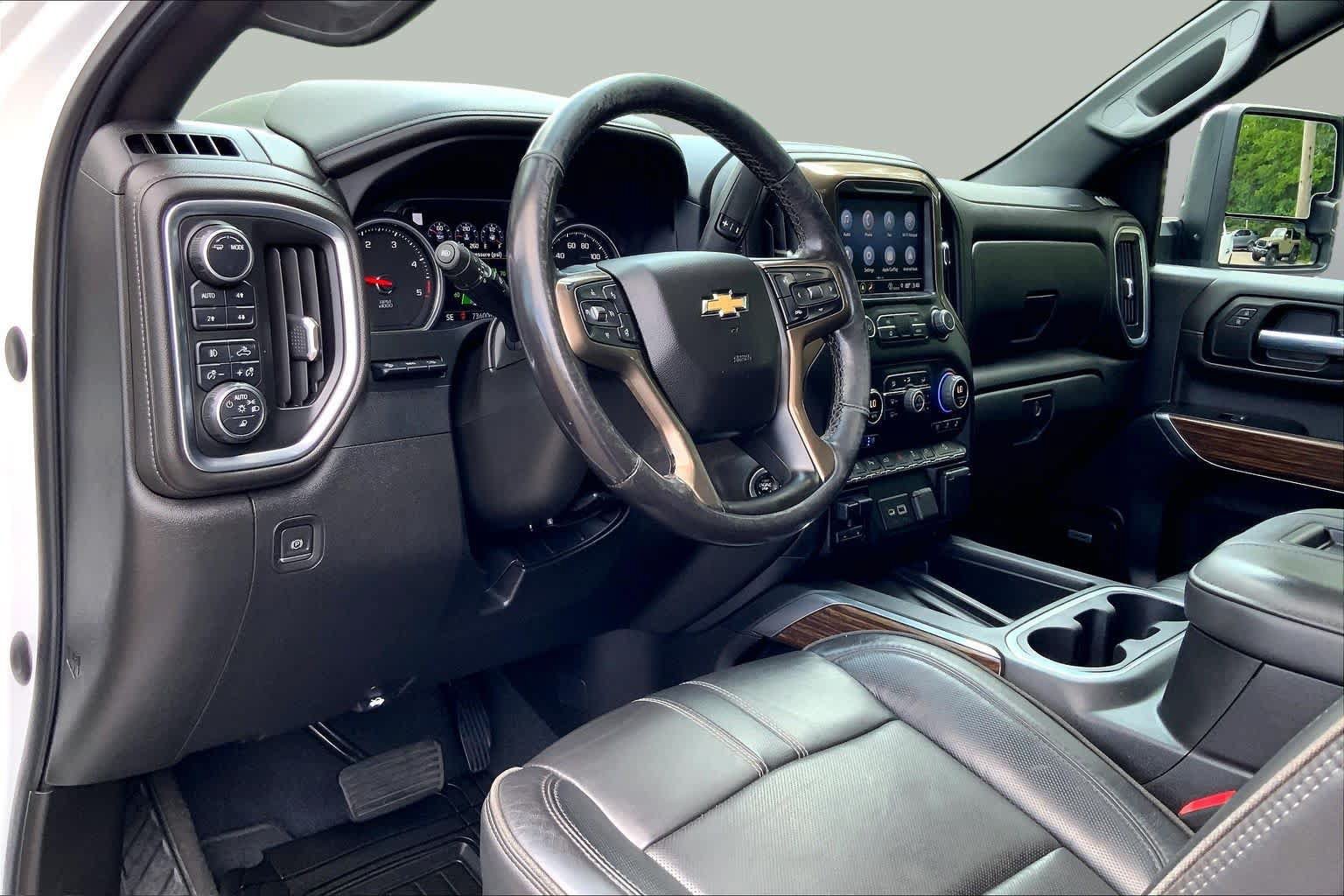 Used 2022 Chevrolet Silverado 2500 High Country w/ Z71 Off-Road Package AWD/4WD image 16