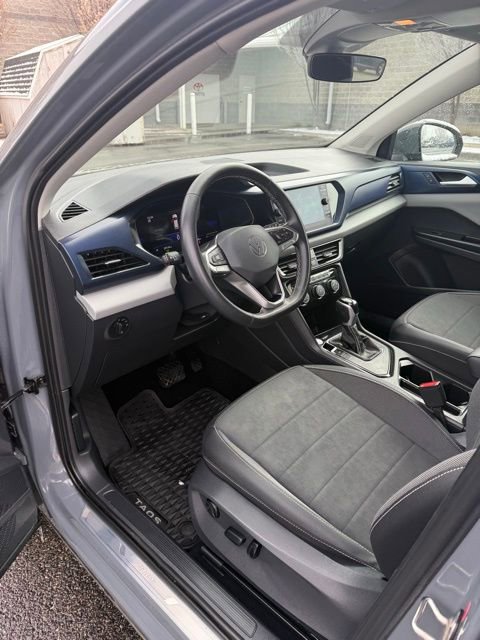 Used 2023 Volkswagen Taos SE image 12