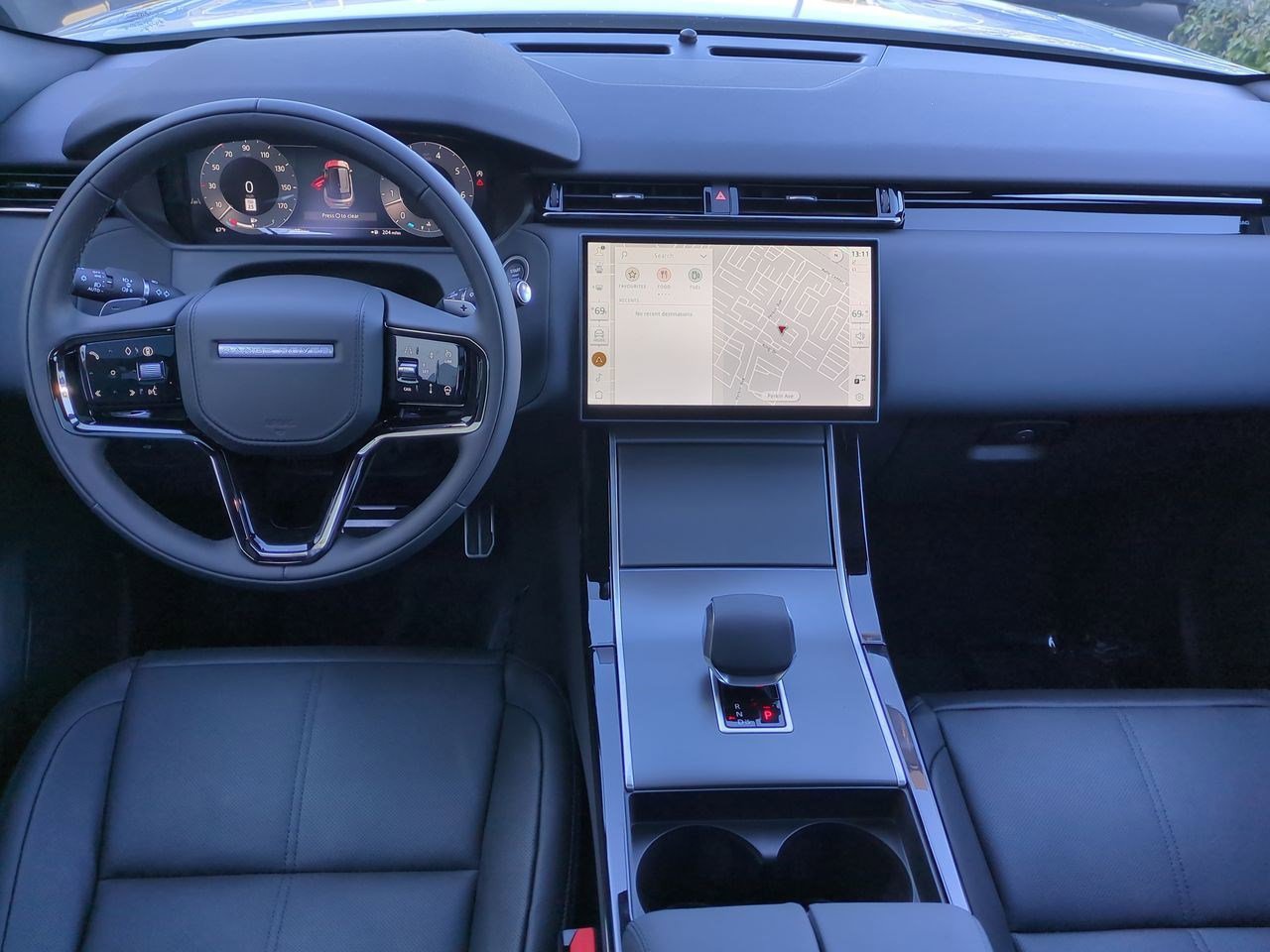 New 2025 Land Rover Range Rover Velar Dynamic SE image 14