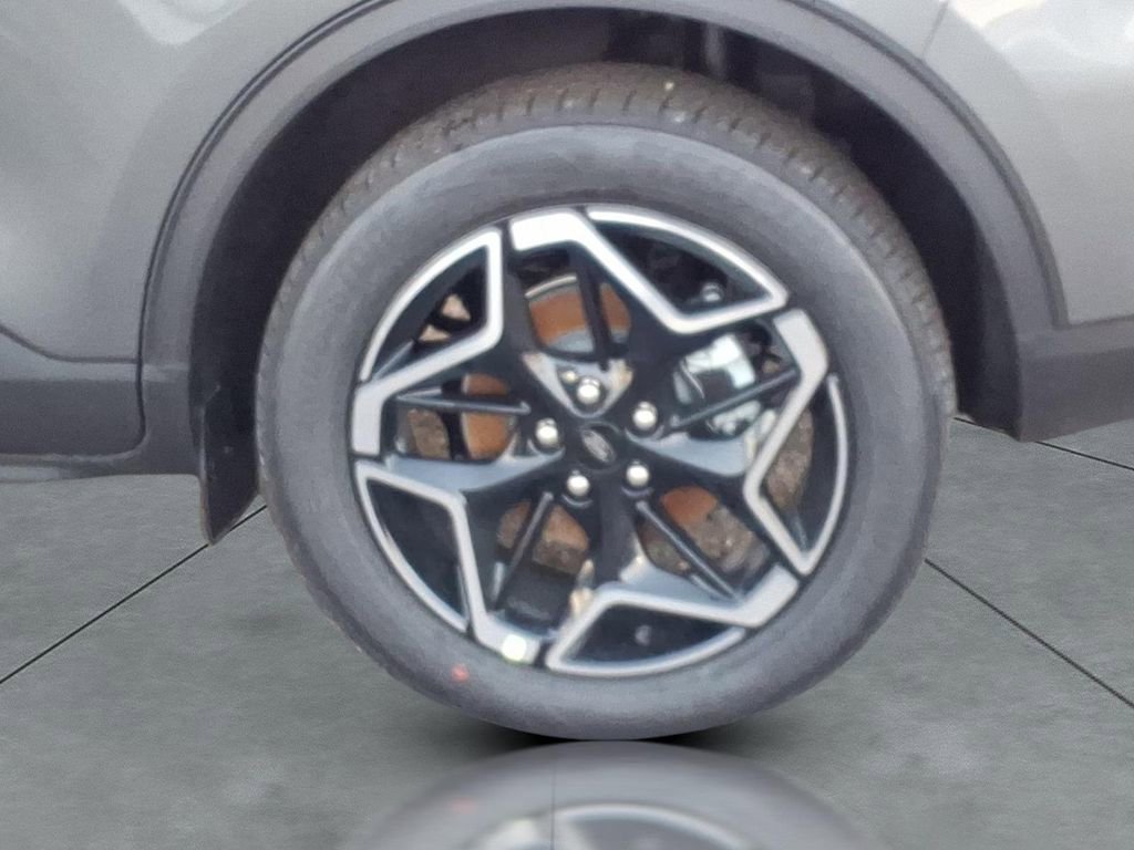 New 2026 Ford Escape Platinum w/ Premium Technology Package image 4