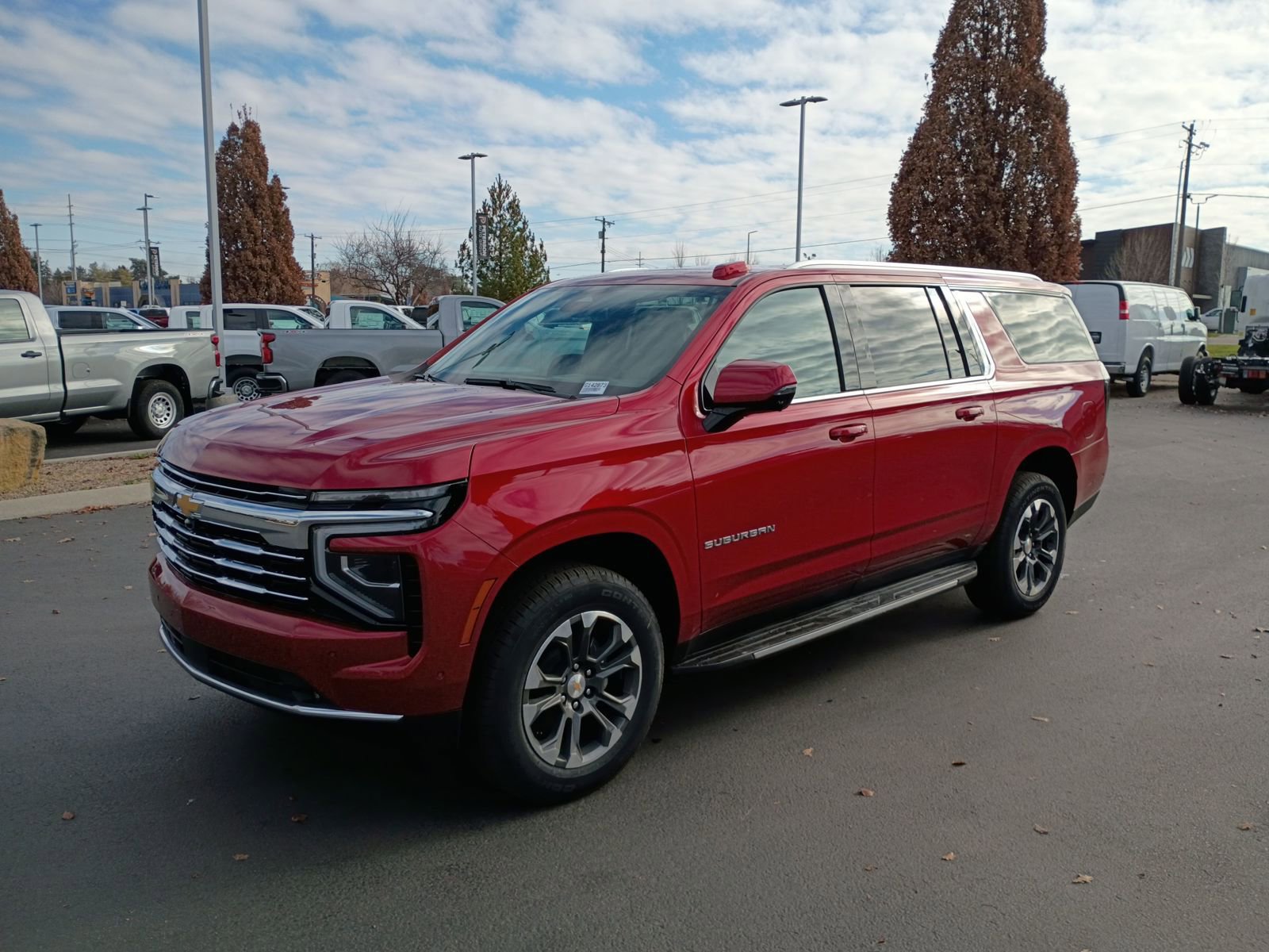 New 2026 Chevrolet Suburban LT image 15