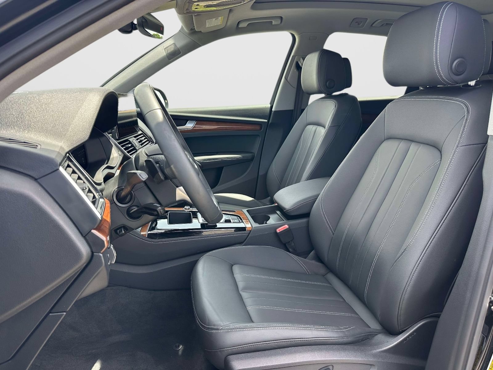 Used 2023 Audi Q5 2.0T Premium Plus w/ Premium Plus Package AWD/4WD image 15