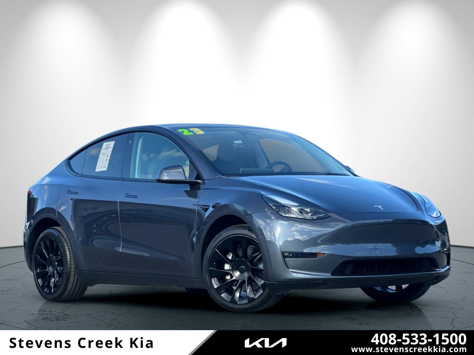Used 2023 Tesla Model Y Long Range image 1