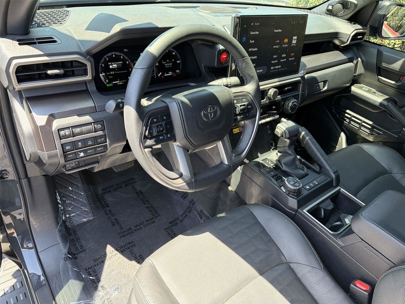 Used 2025 Toyota 4Runner TRD Off-Road Premium w/ Tow Technology Package AWD/4WD image 2