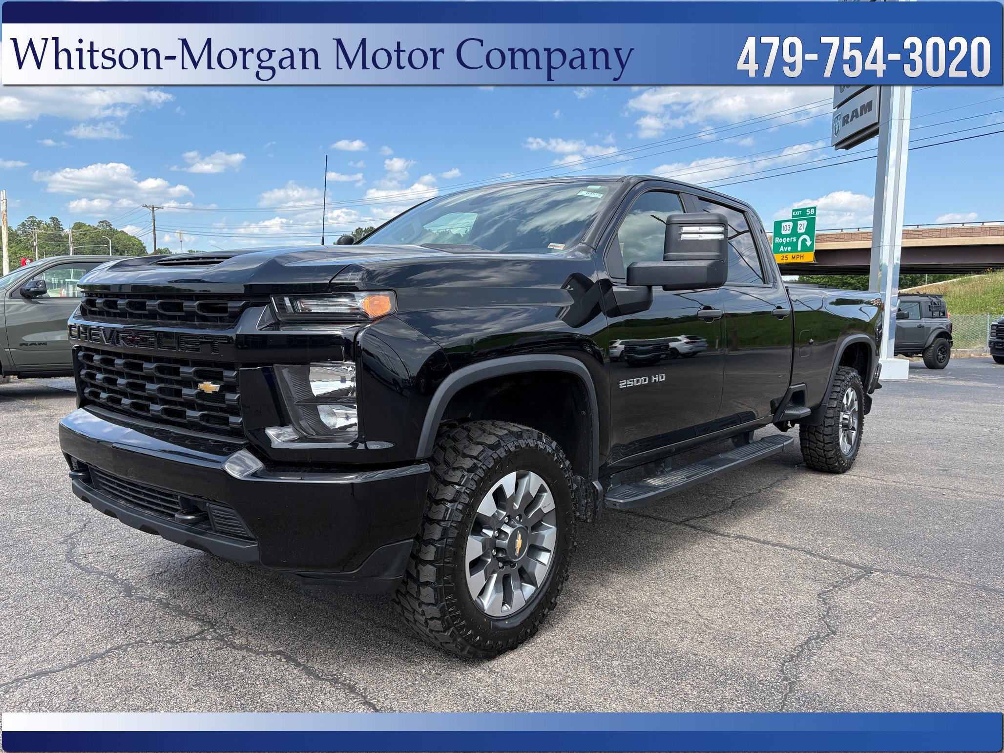 Used 2022 Chevrolet Silverado 2500 Custom w/ Custom Convenience Package AWD/4WD image 1