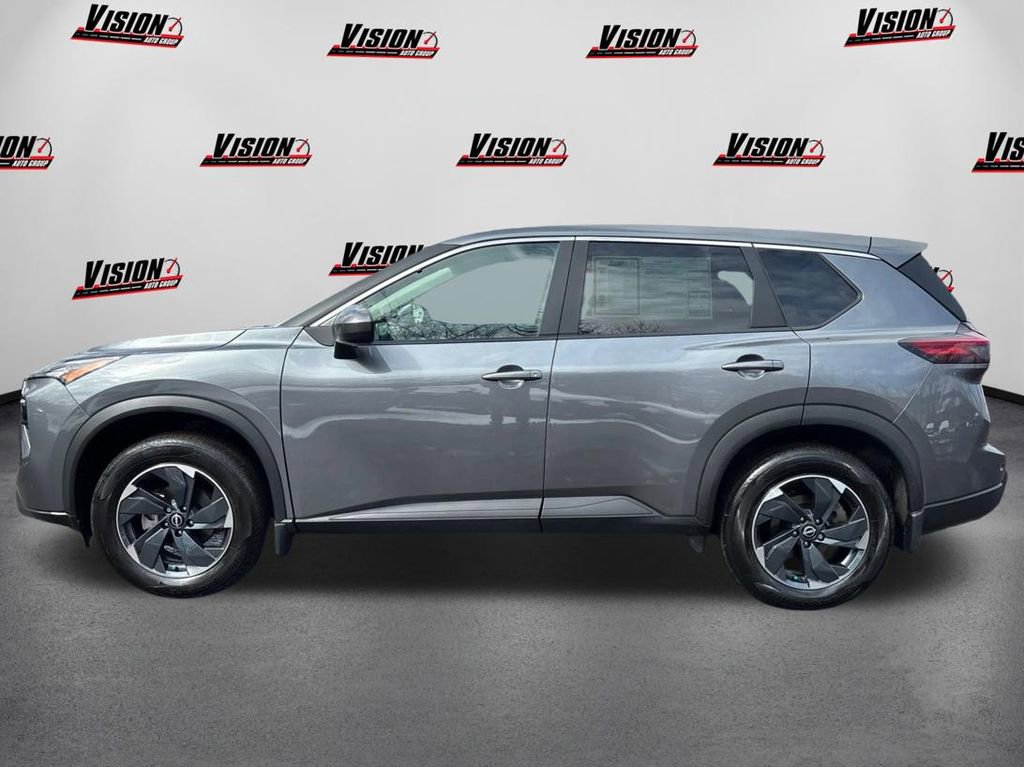 Used 2025 Nissan Rogue SV image 8