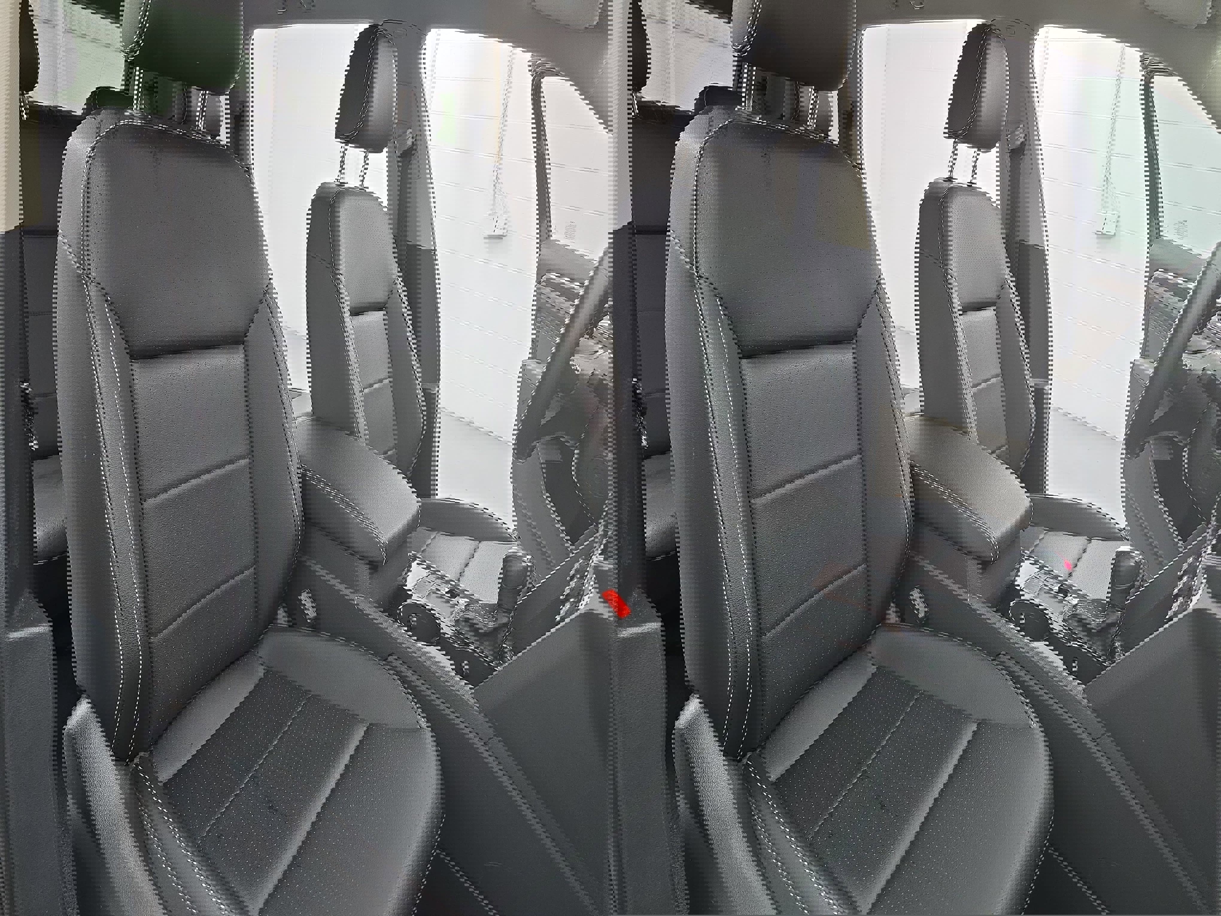 Certified 2023 Volkswagen Atlas SE image 10