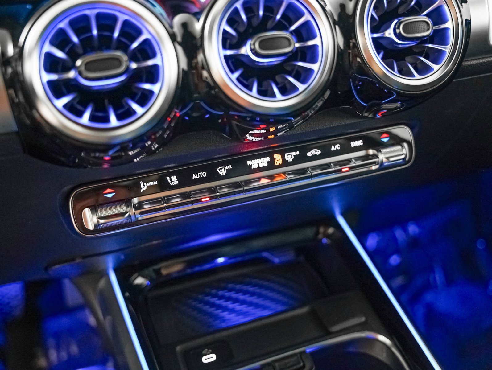 Certified 2024 Mercedes-Benz GLB 250 image 23