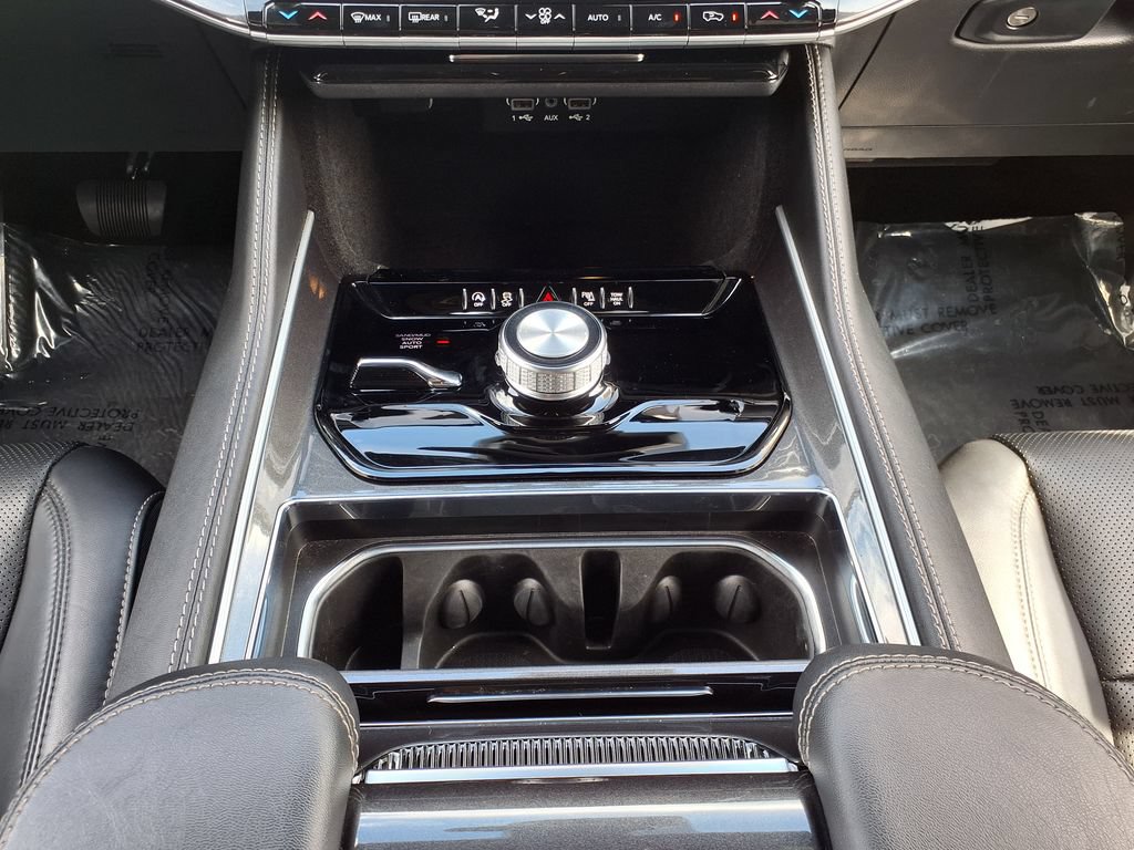 Used 2024 Jeep Wagoneer 4WD image 31