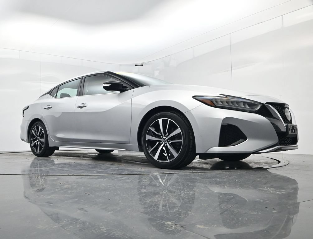 Used 2023 Nissan Maxima SV w/ Floor Mat Group FWD image 45