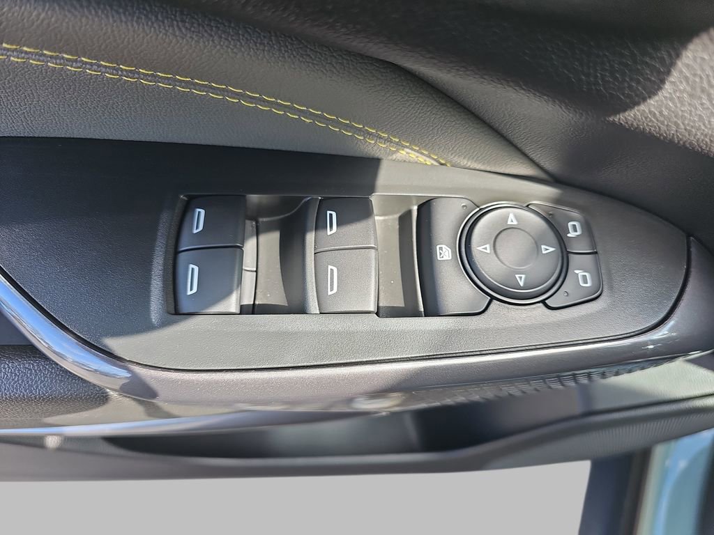 Certified 2025 Chevrolet Trax ACTIV w/ Driver Confidence Package FWD image 32