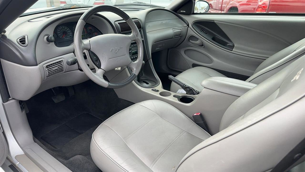 Used 2003 Ford Mustang Convertible image 24