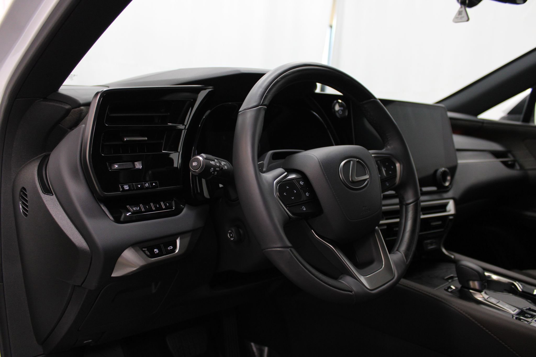 Used 2024 Lexus RX 350 w/ Convenience Package AWD/4WD image 13
