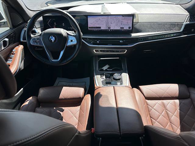 Used 2024 BMW X7 xDrive40i AWD/4WD image 22