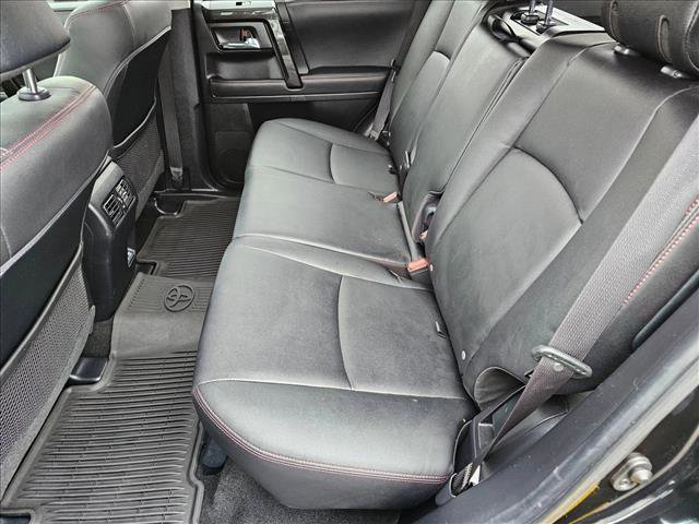 Used 2020 Toyota 4Runner Venture image 11