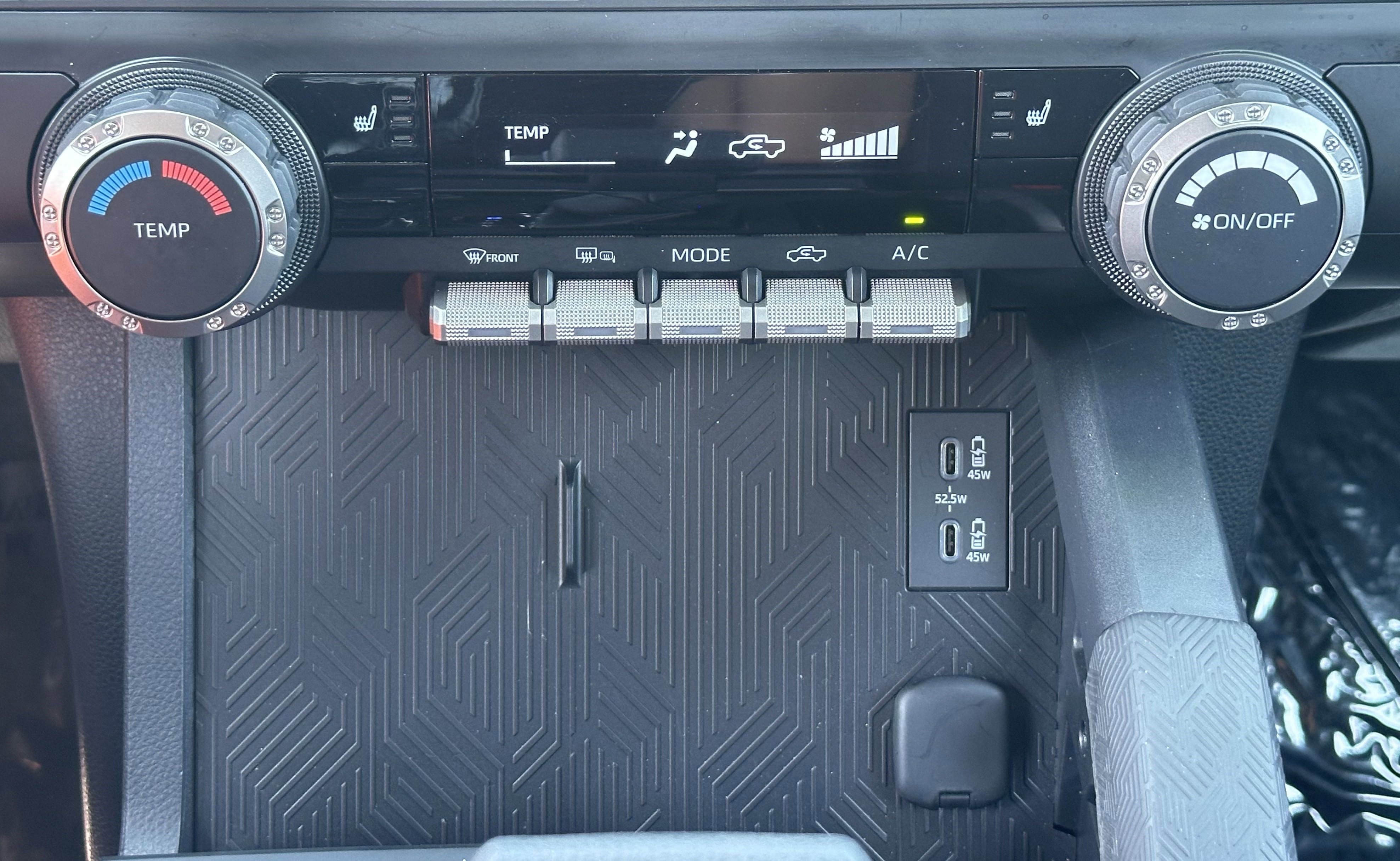 Used 2024 Toyota Tacoma SR5 image 31