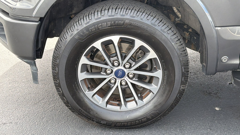 Used 2019 Ford F150 Lariat w/ Equipment Group 502A Luxury AWD/4WD image 9