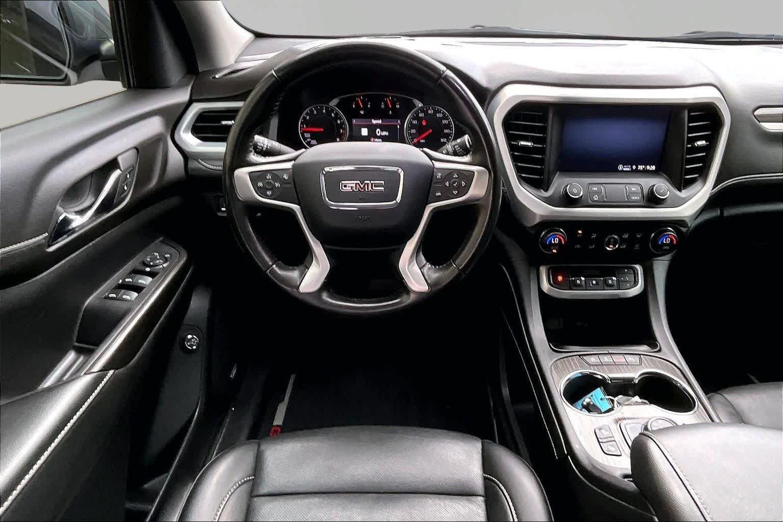 Used 2021 GMC Acadia SLT w/ LPO, Floor Liner Package FWD image 6