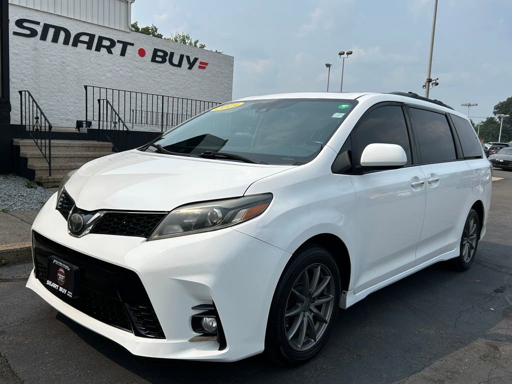 Used 2019 Toyota Sienna SE