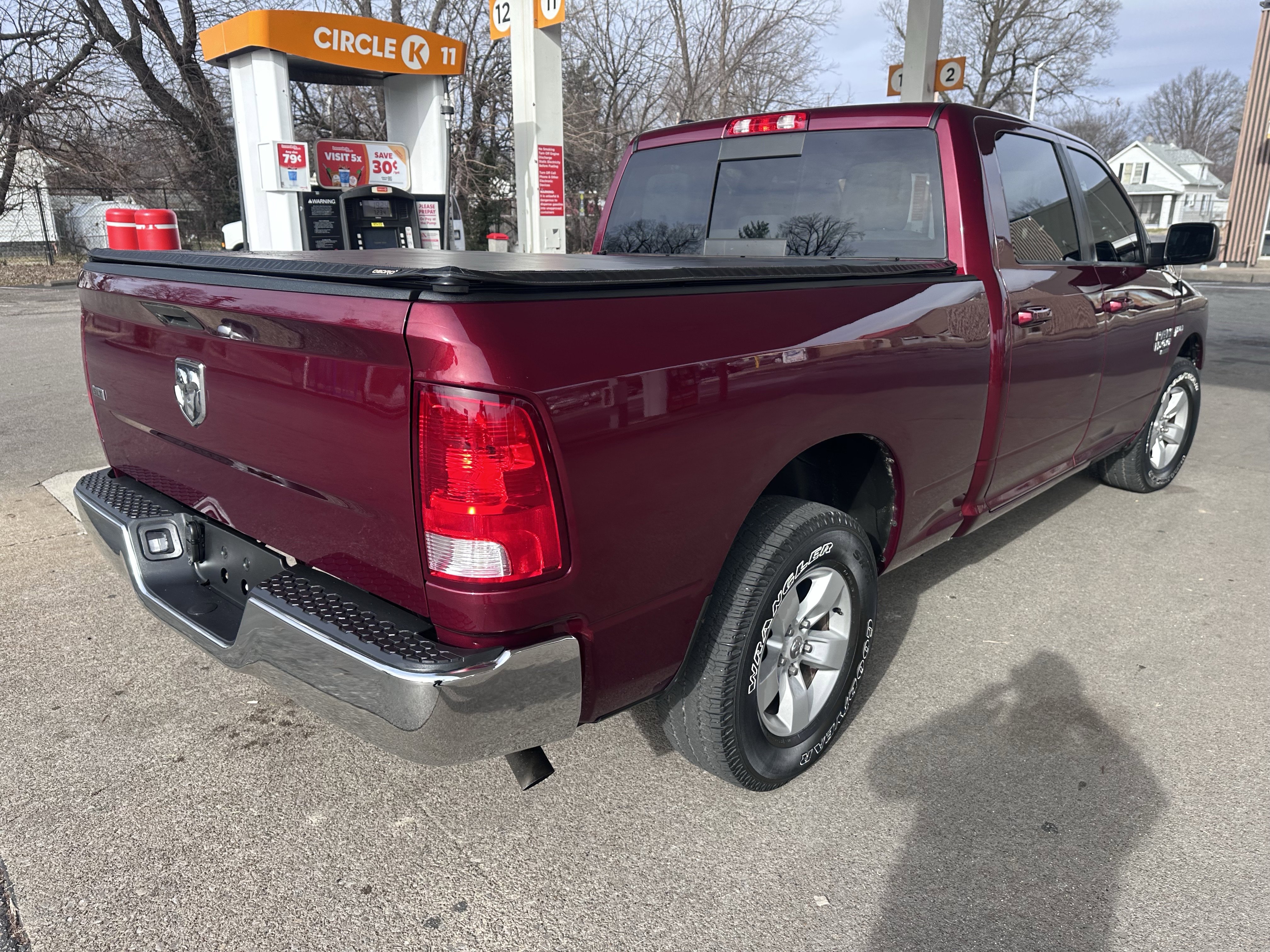 Used 2019 RAM 1500 Classic SLT image 8
