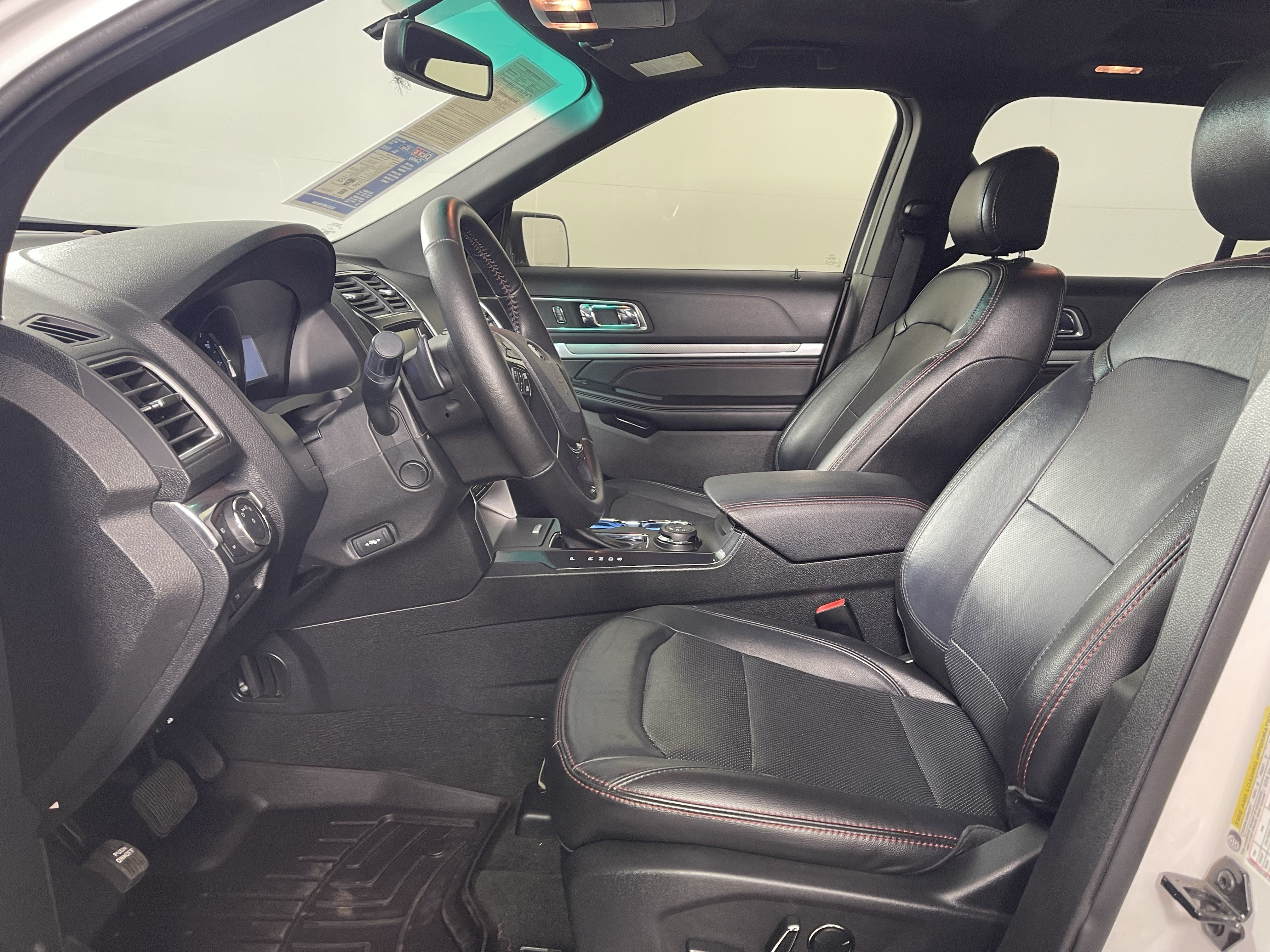 Used 2016 Ford Explorer Sport w/ Equipment Group 401A AWD/4WD image 11