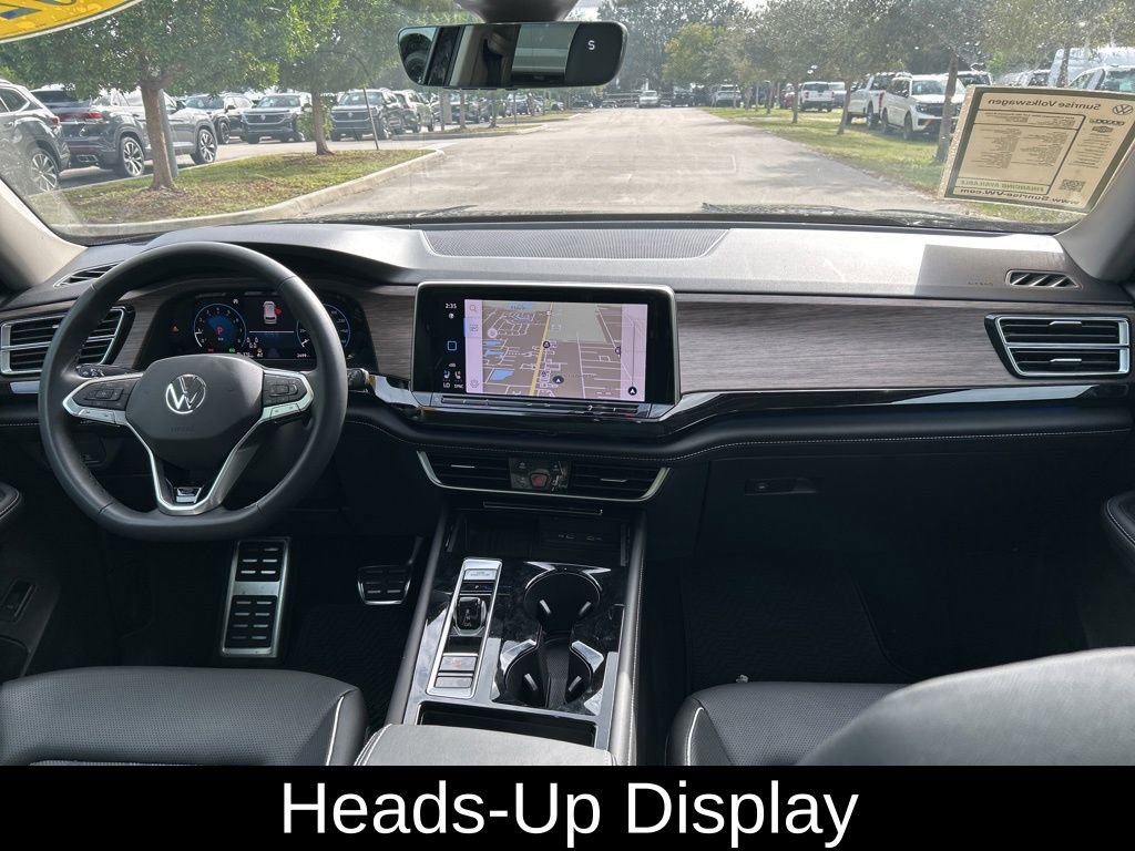 Used 2025 Volkswagen Atlas SEL Premium R-Line image 10