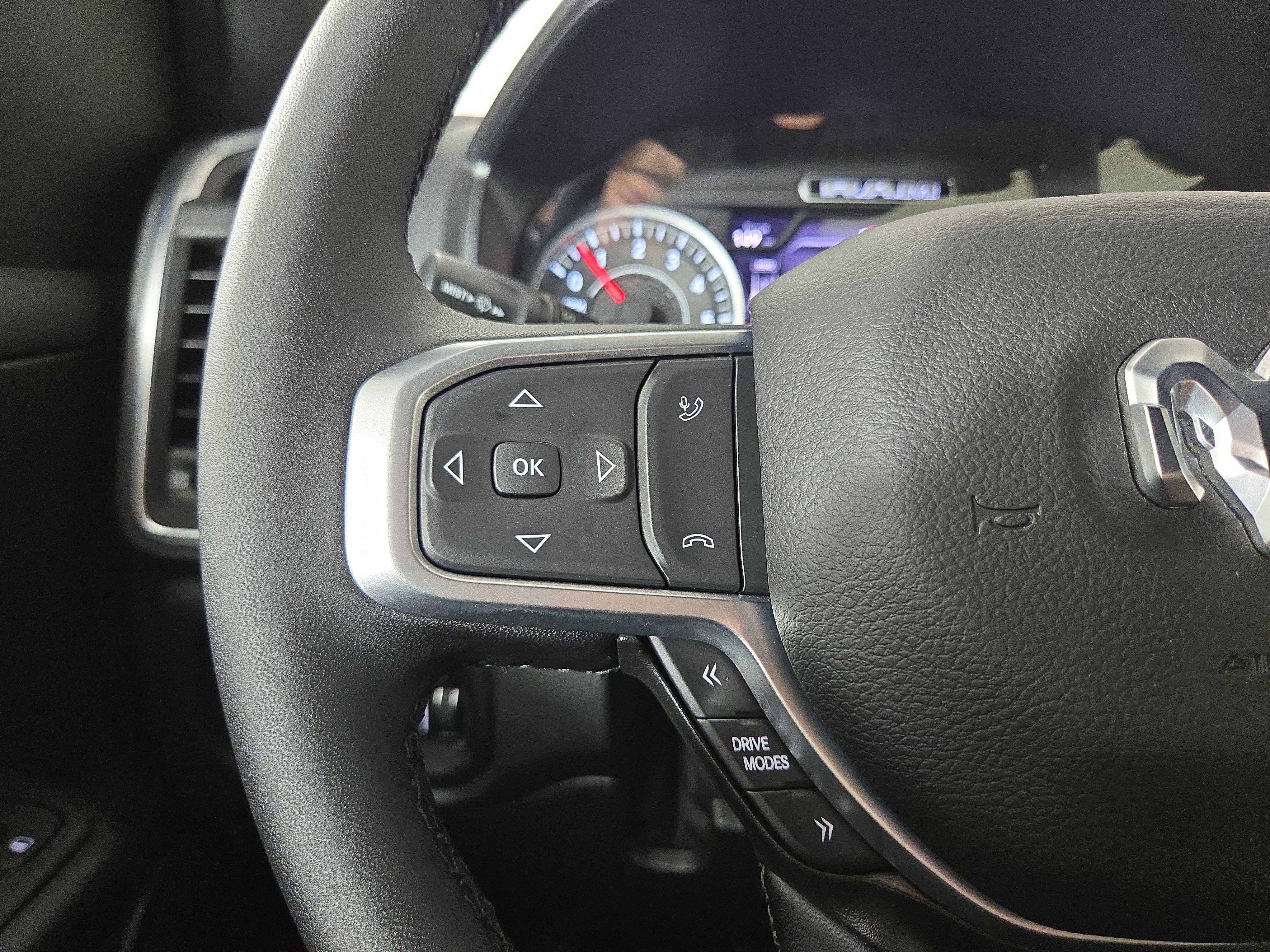 Certified 2025 RAM 1500 Big Horn AWD/4WD image 16
