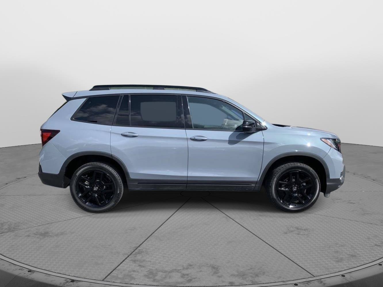 Certified 2024 Honda Passport Black Edition image 2