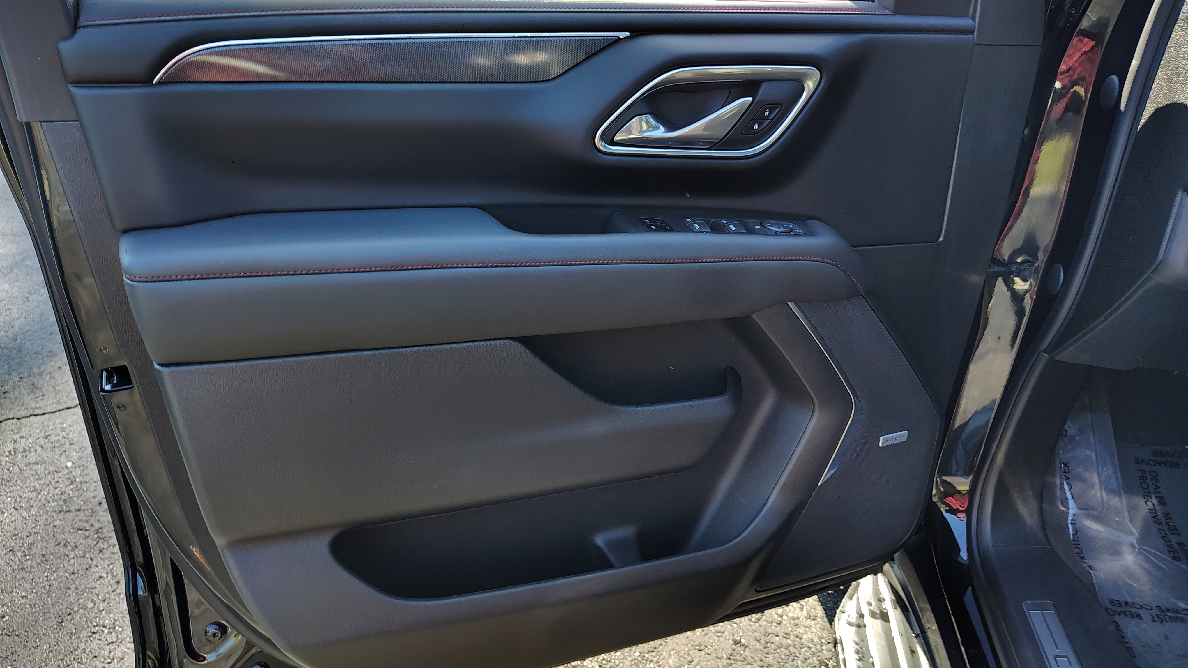 Used 2023 Chevrolet Tahoe RST image 9