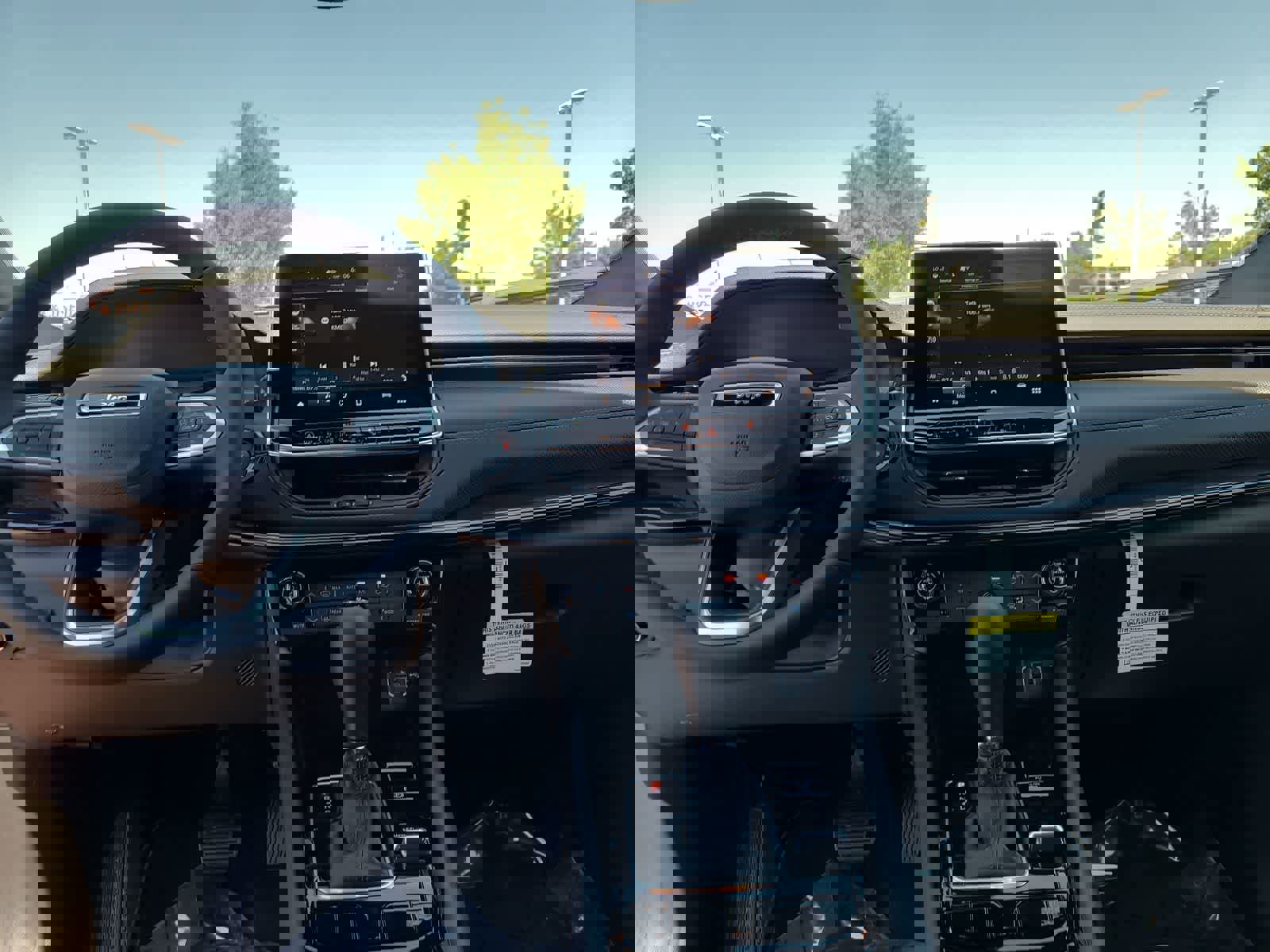 New 2025 Jeep Compass Limited w/ Sun & Sound Group image 18