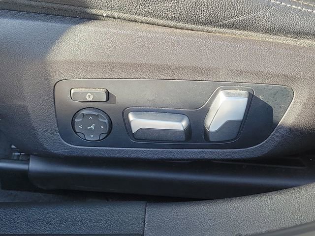 Used 2021 BMW 330i xDrive Sedan w/ Premium Package image 21