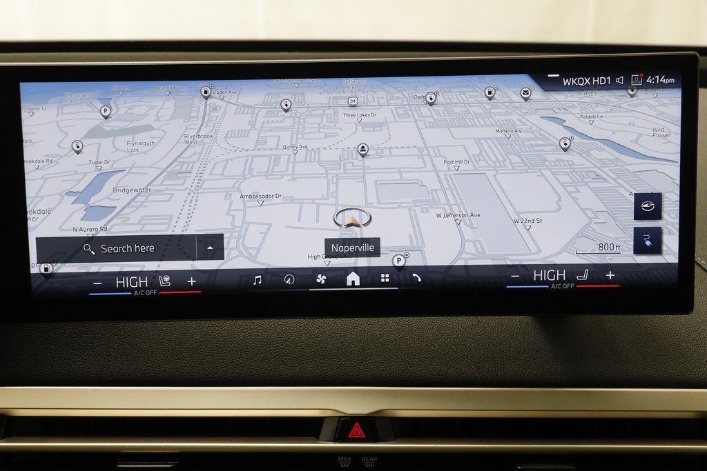 Used 2025 BMW iX xDrive50 image 11