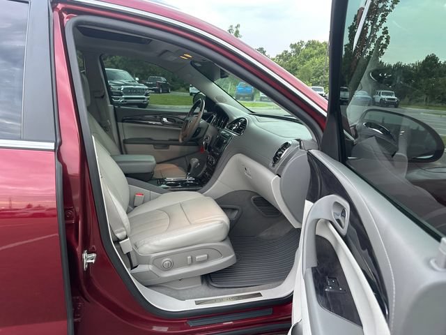 Used 2017 Buick Enclave Leather FWD image 20