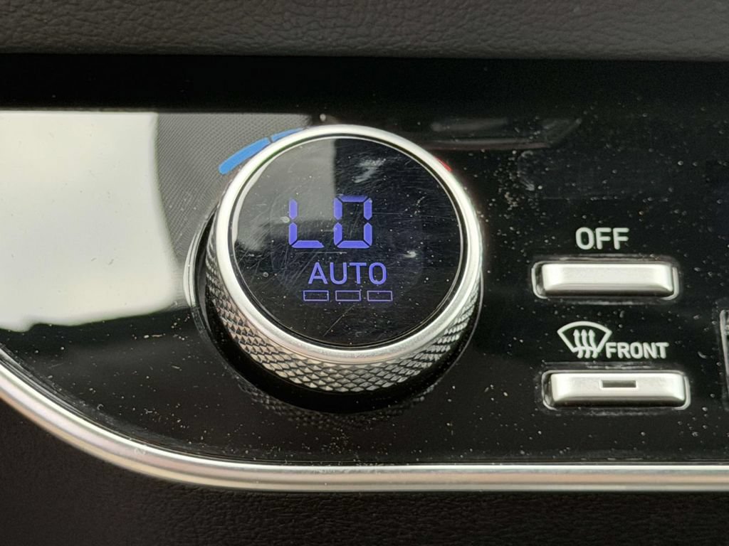 Certified 2023 Hyundai Sonata SEL FWD image 33