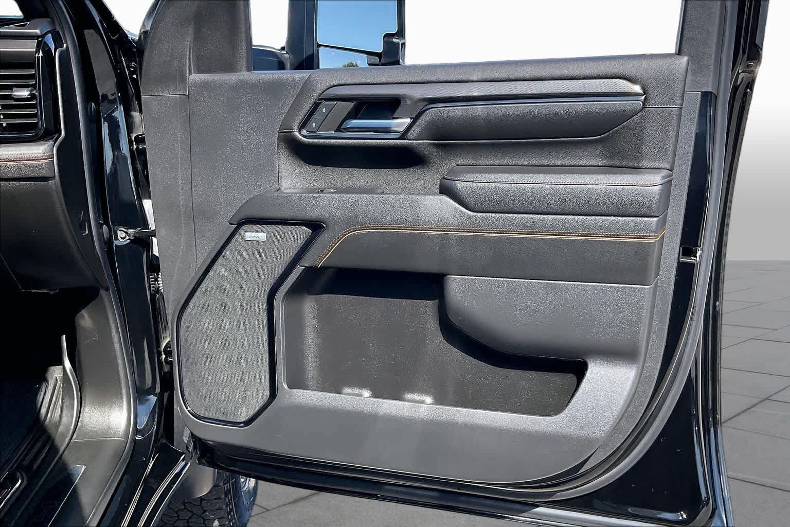 Used 2024 GMC Sierra 3500 AT4 w/ AT4 Premium Plus Package AWD/4WD image 23