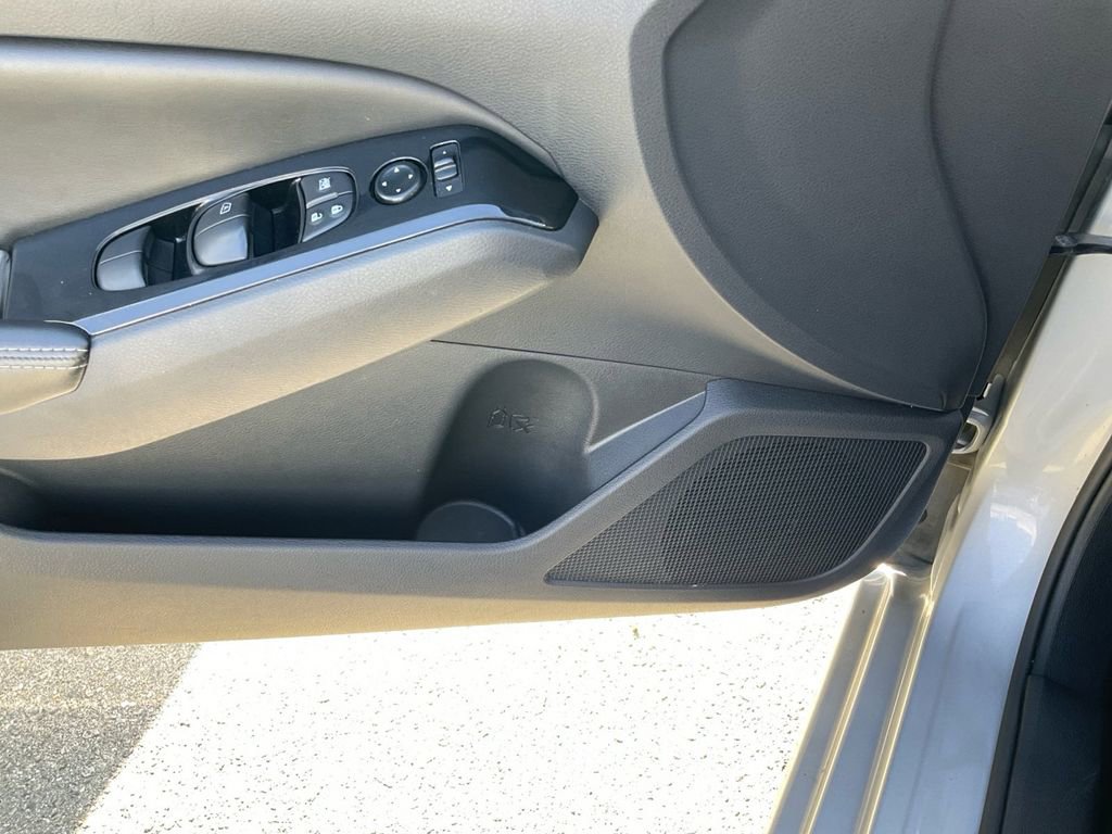 Used 2023 Nissan Altima 2.5 SV image 13