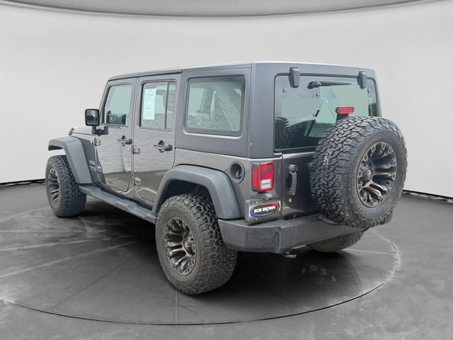 Used 2014 Jeep Wrangler Unlimited Sport w/ Connectivity Group AWD/4WD image 5