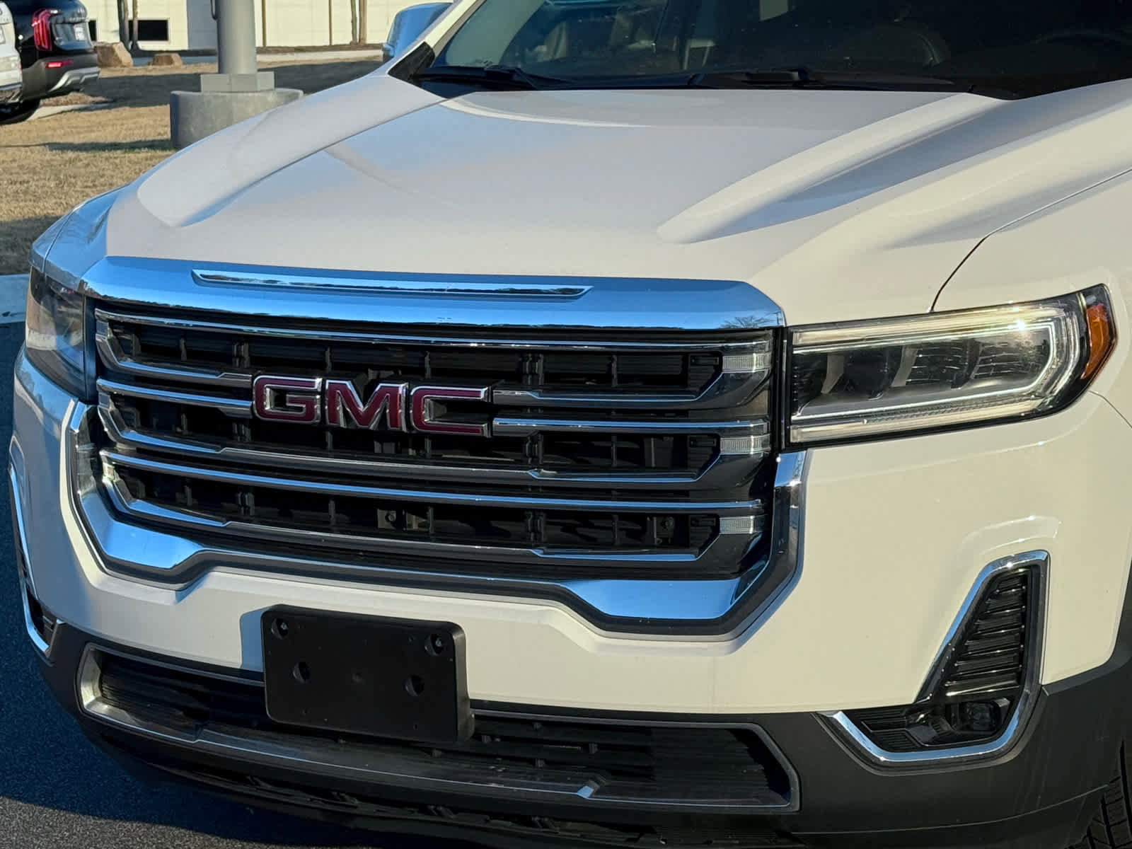 Used 2023 GMC Acadia SLT image 8