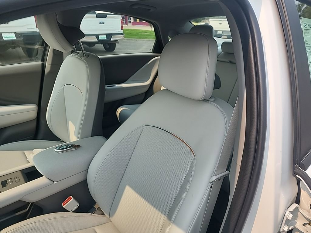 New 2024 Hyundai Ioniq 6 SEL image 11