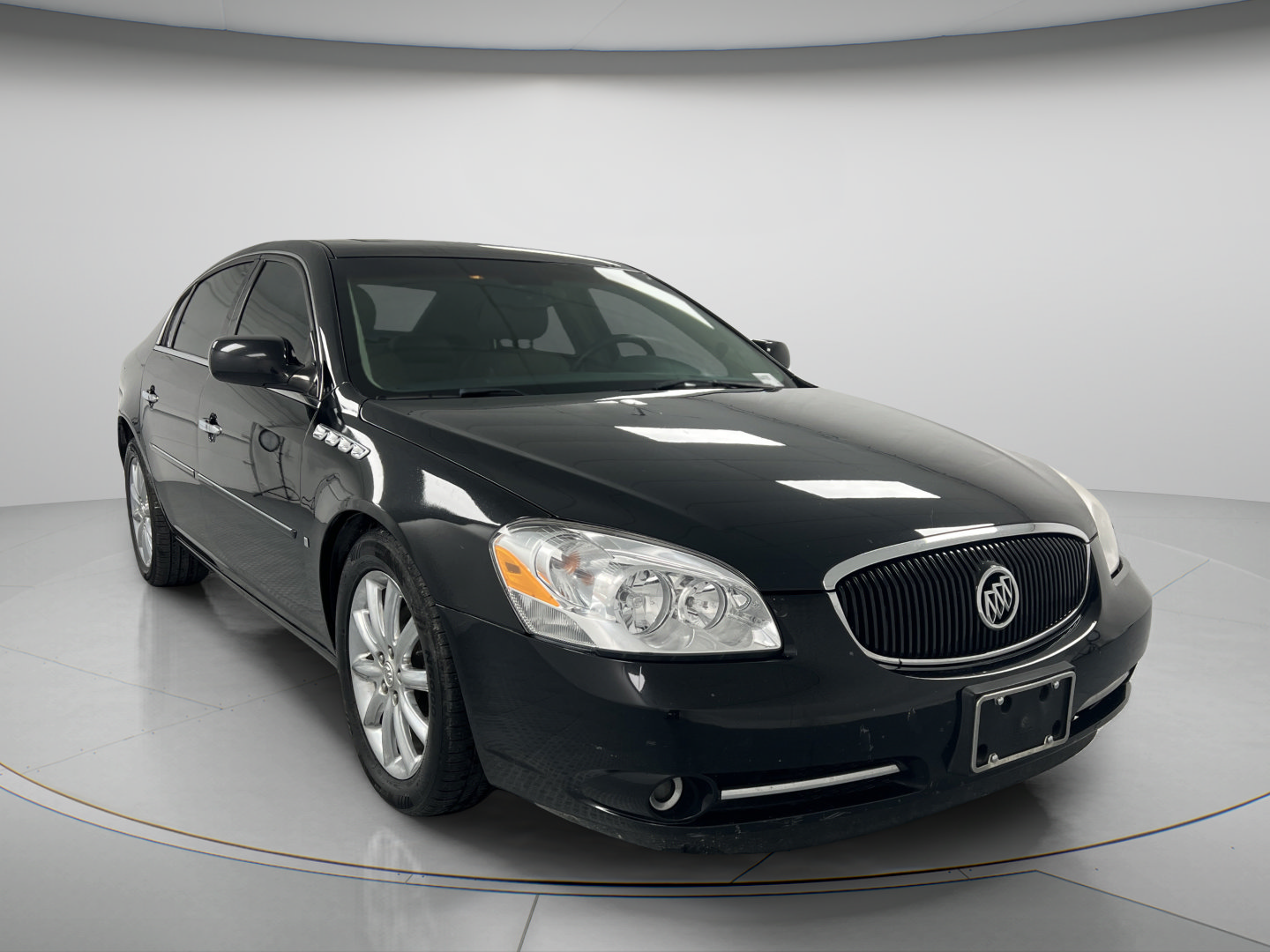 Used 2006 Buick Lucerne CXS w/ Driver Confidence Package FWD image 2