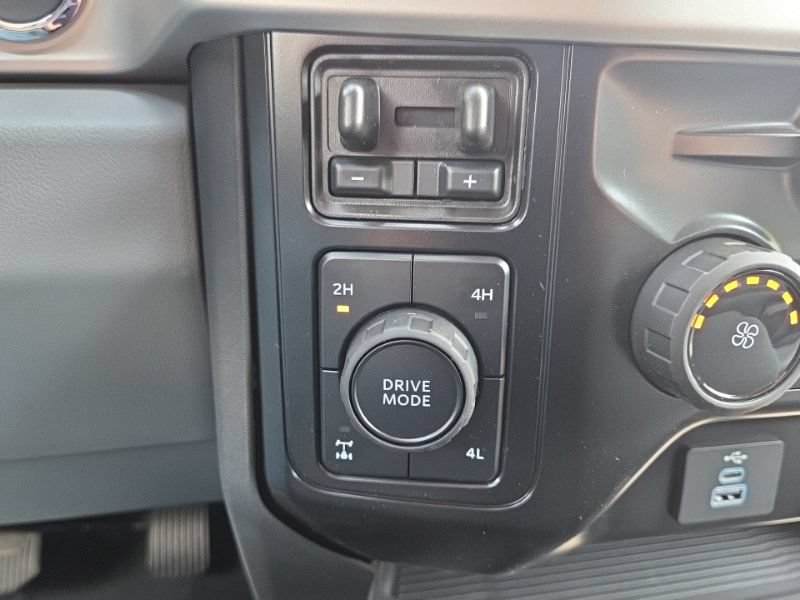 New 2026 Ford F250 XLT w/ XLT Premium Package AWD/4WD image 42