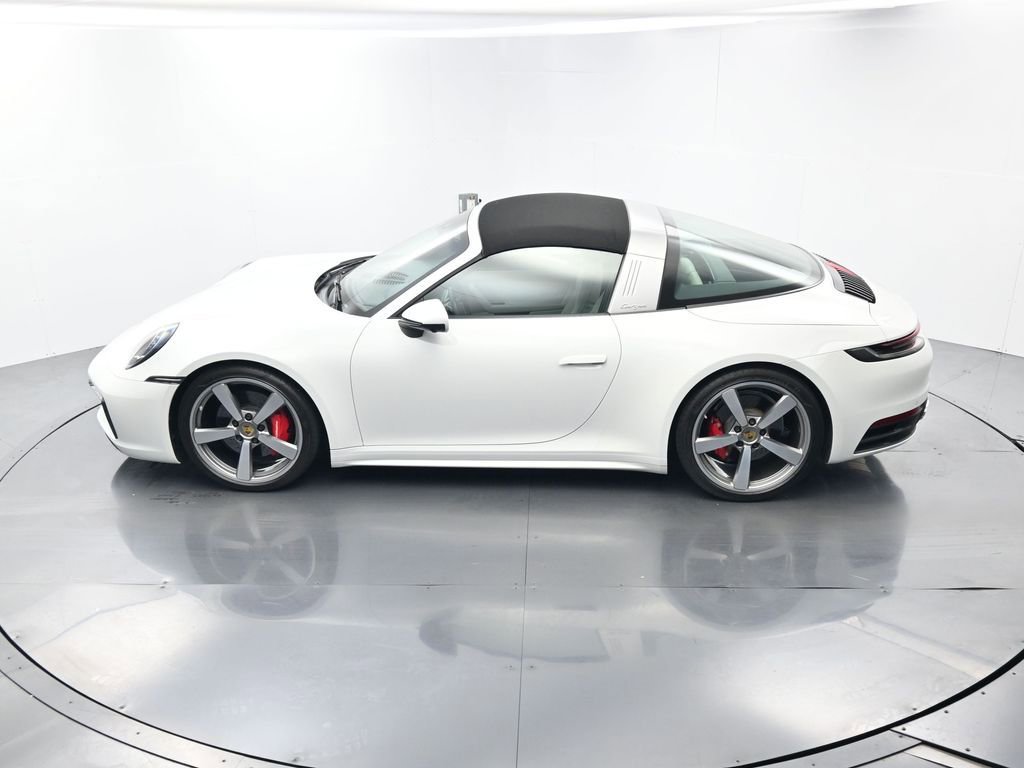 Certified 2021 Porsche 911 Targa 4S image 34