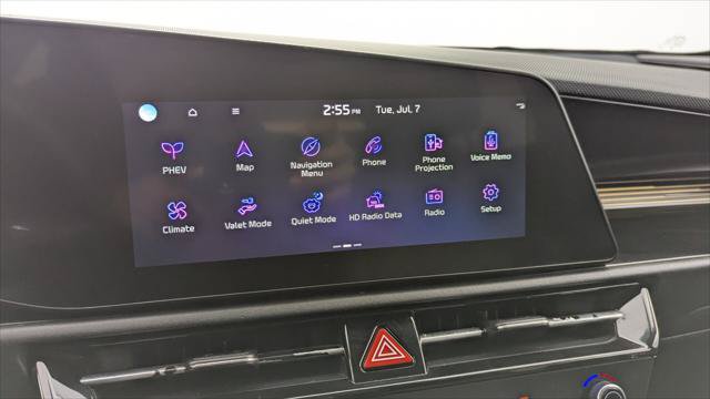 Used 2023 Kia Niro SX Touring FWD image 26