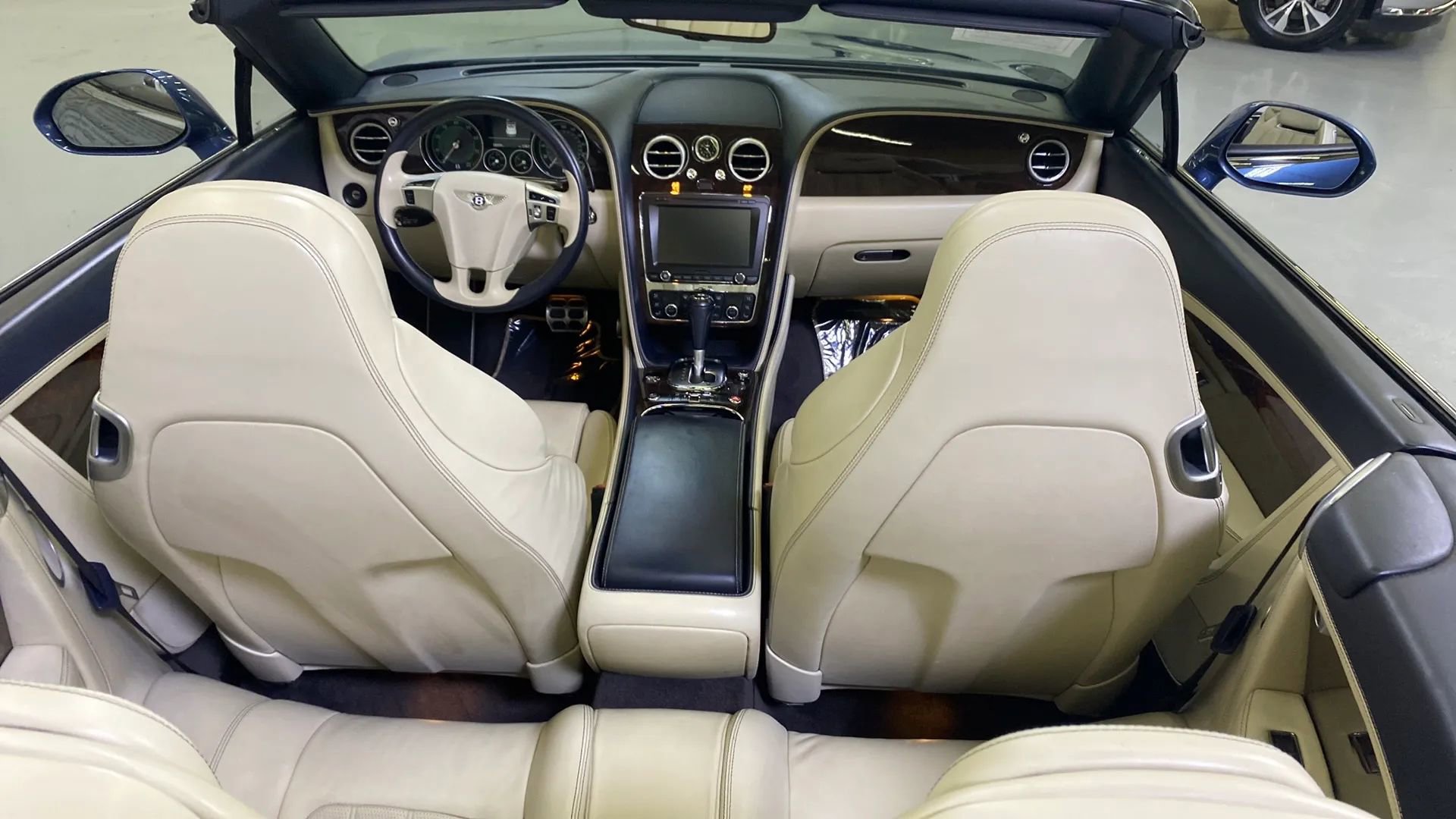 Used 2014 Bentley Continental GT image 28