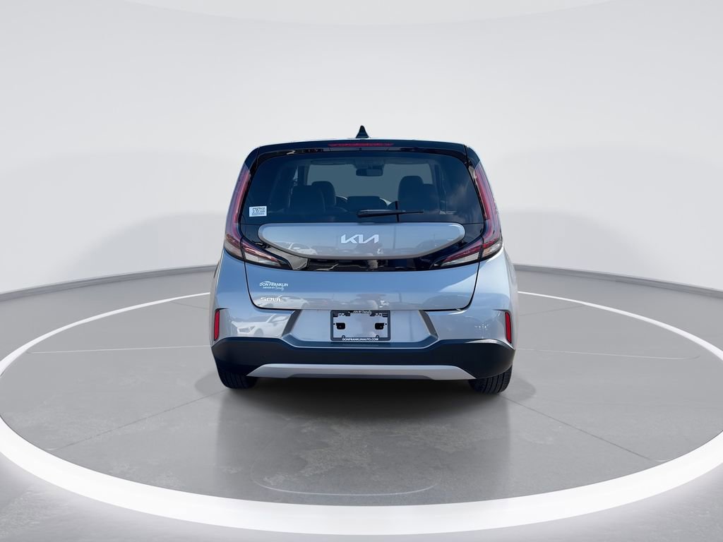 Used 2025 Kia Soul LX w/ LX Technology Package FWD image 7