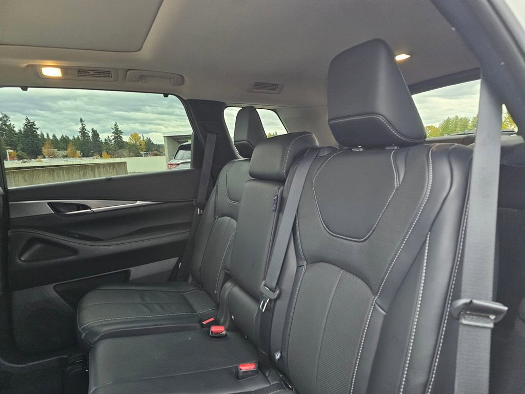 Certified 2023 INFINITI QX60 Luxe w/ Cargo Package image 20