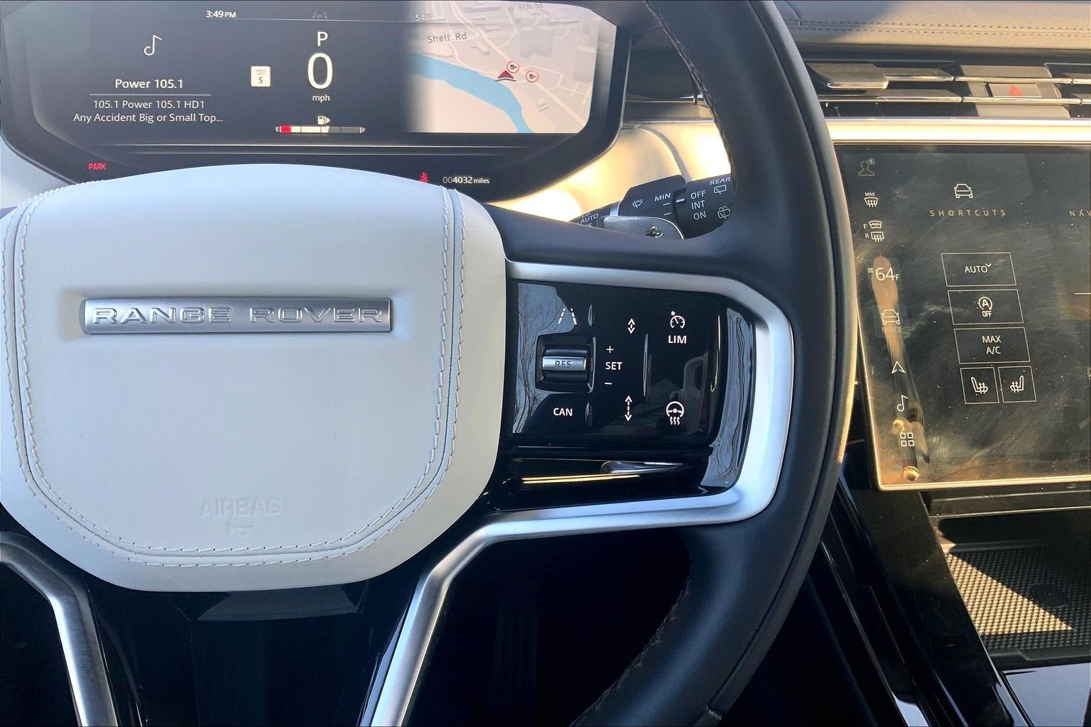 Used 2025 Land Rover Range Rover Sport S image 24