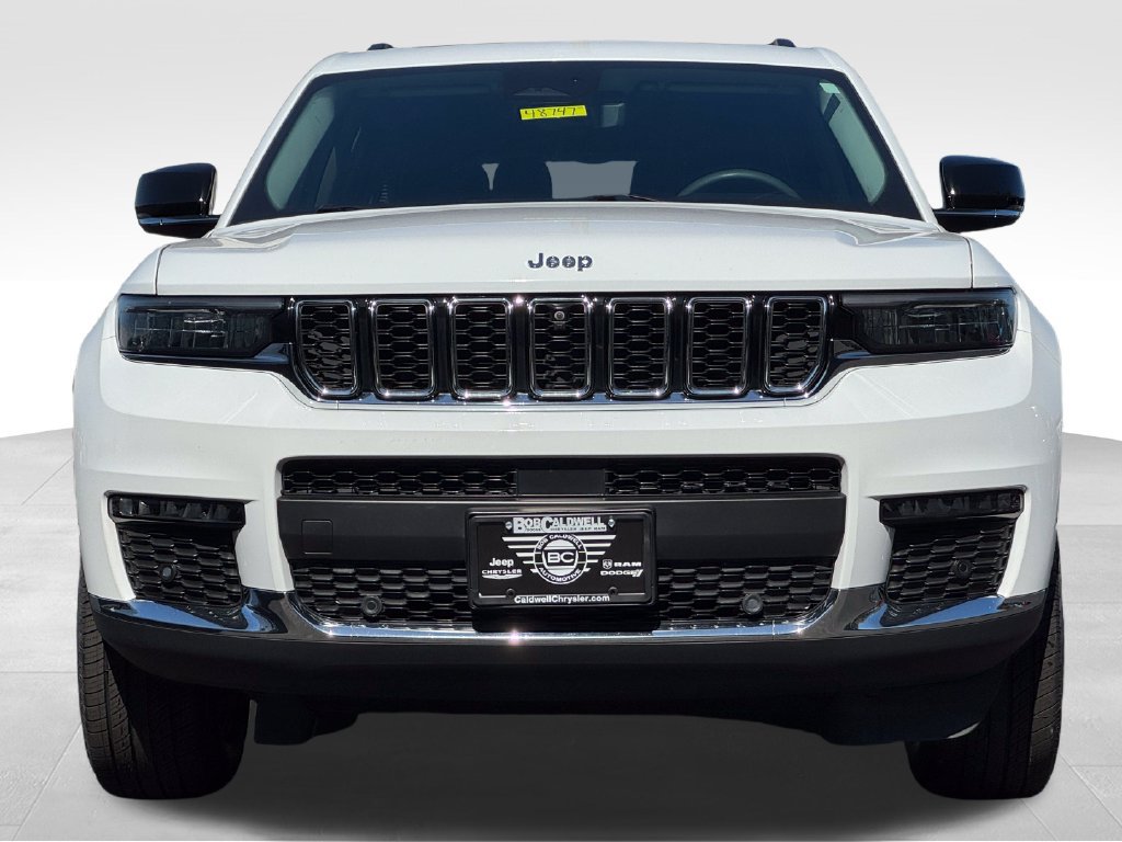 Used 2023 Jeep Grand Cherokee L Limited w/ Luxury Tech Group II AWD/4WD image 2