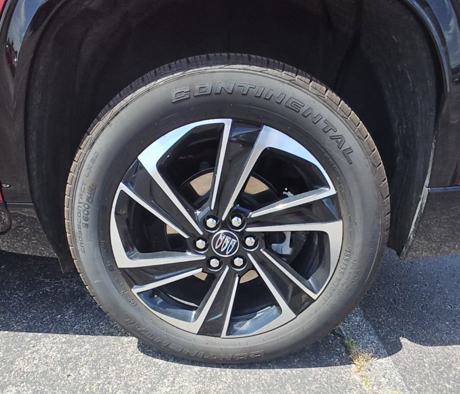 Used 2026 Buick Enclave Sport Touring FWD image 7