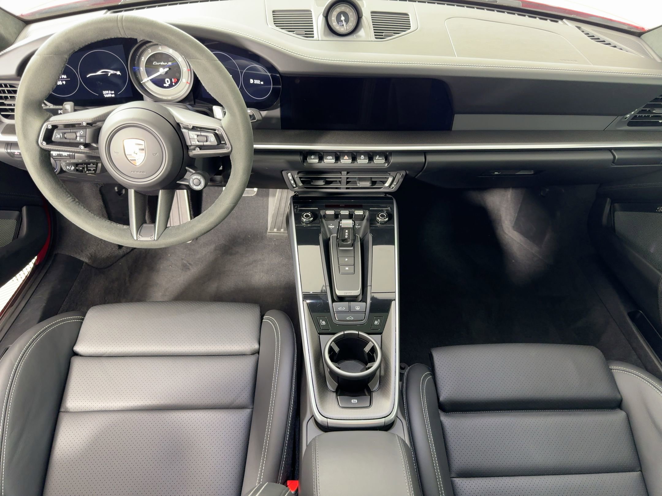 Certified 2025 Porsche 911 Turbo AWD/4WD image 15